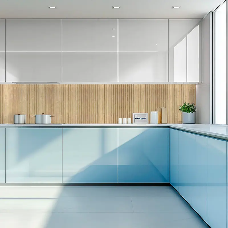 Klebefolie bambusfarbige Holzwand 143 auf moderner Küche