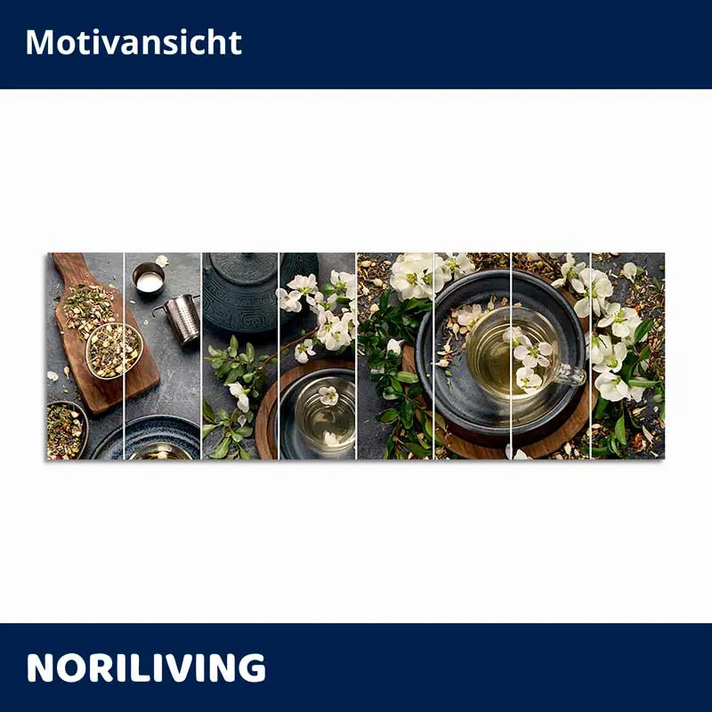 Wandbild mit Teetasse, Blüten und Kräutern