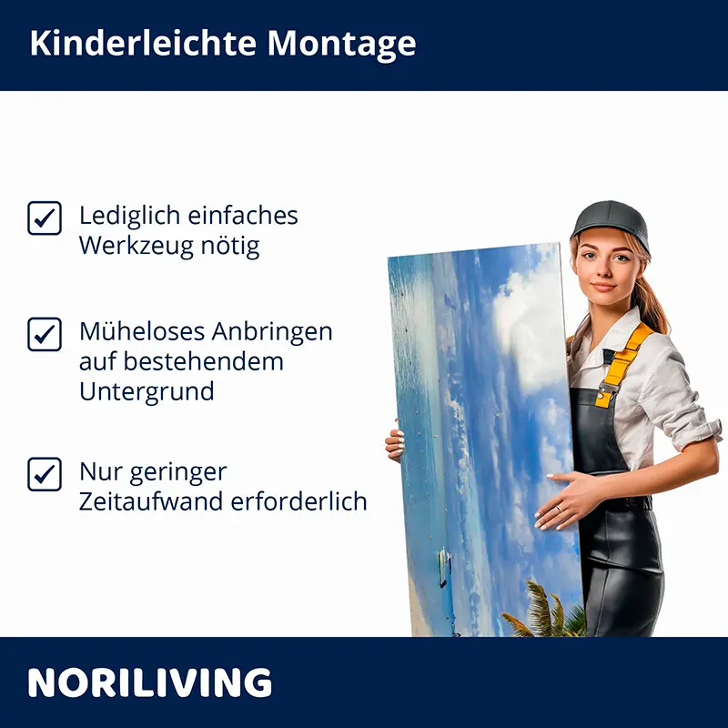 Frau hält großes Strand-Wandbild zur einfachen Montage