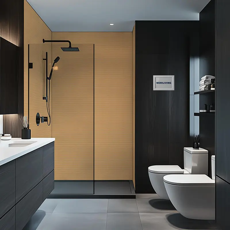 Minimalistisches Badezimmer mit Glasdusche und WC