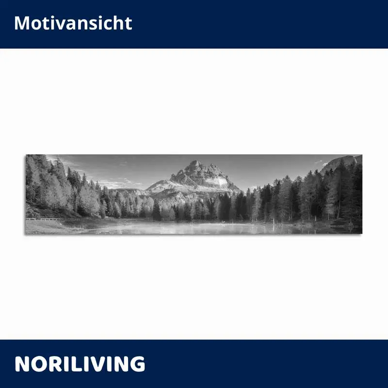 Breites Panorama: Berg, Wald und See als Wandbild