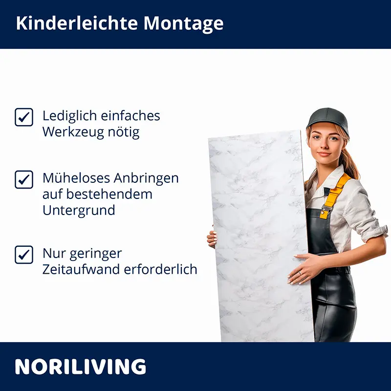 Handwerkerin hält Marmor-Optik Paneel, Montagehinweise