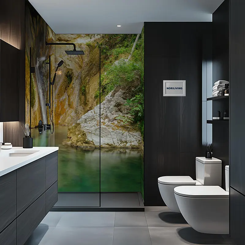 Modernes Badezimmer mit Dusche und Wasserfall-Wand