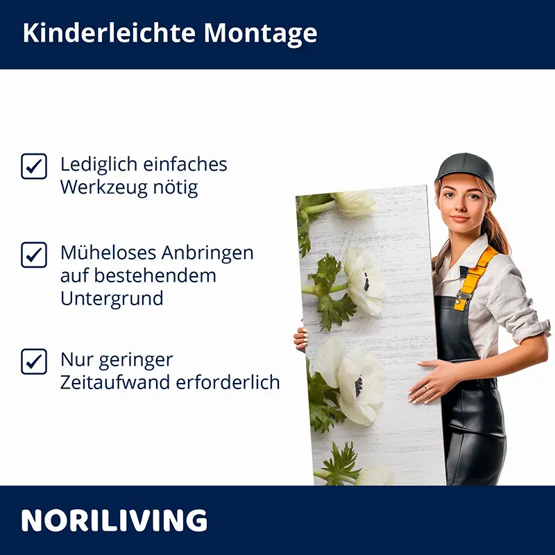 Frau hält Blumen-Wandpanel, einfache Montage