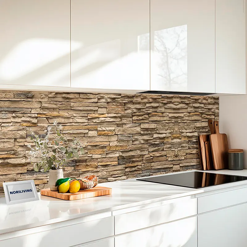 Moderner Küchenarbeitsplatz mit Naturstein-Optik Rückwand