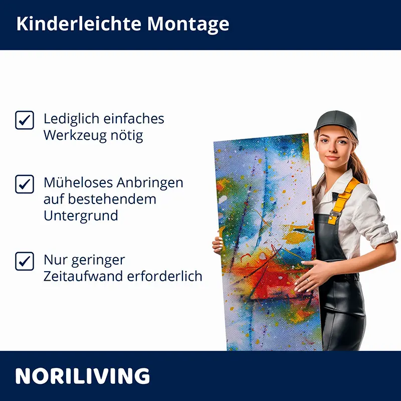 Frau montiert farbiges Leinwandbild