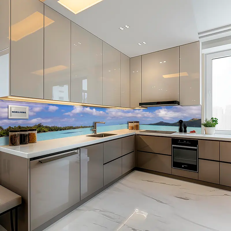 Küche mit Strand-Motiv Glasrückwand